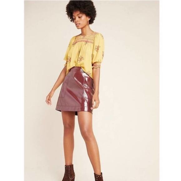 Maeve Anthropologie Faux Leather Vinyl Look Wine Burgundy Mini Skirt NWOT size 6 - Picture 2 of 10